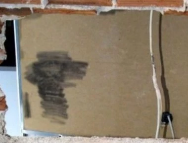 Εσπασαν τρεις τοίχους και άρπαξαν αθλητικά είδη αξίας 130.000 ευρώ